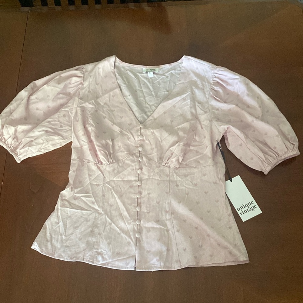 Unique Vintage dusty rose heart puff sleeve top size medium (6-8) - Picture 2 of 9